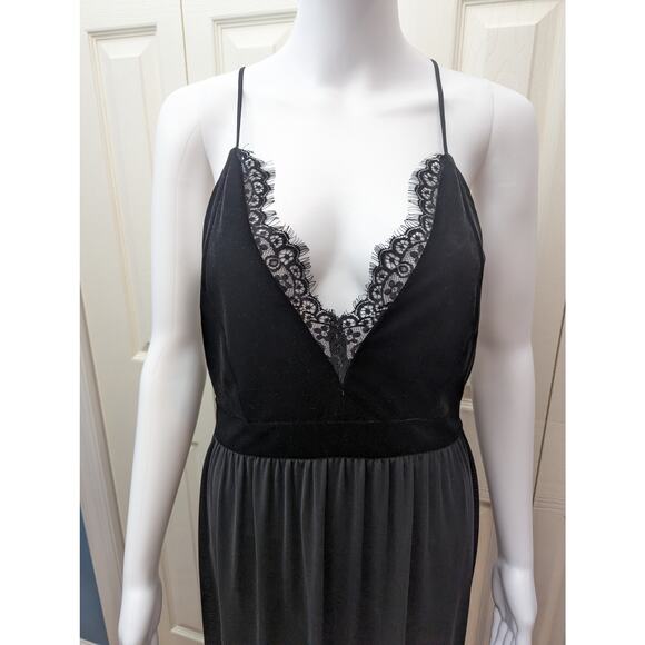 Express Dress Maxi Thigh Slit Lace Holiday Party Wedding Guest Witchy Goth NYE - Picture 3 of 16